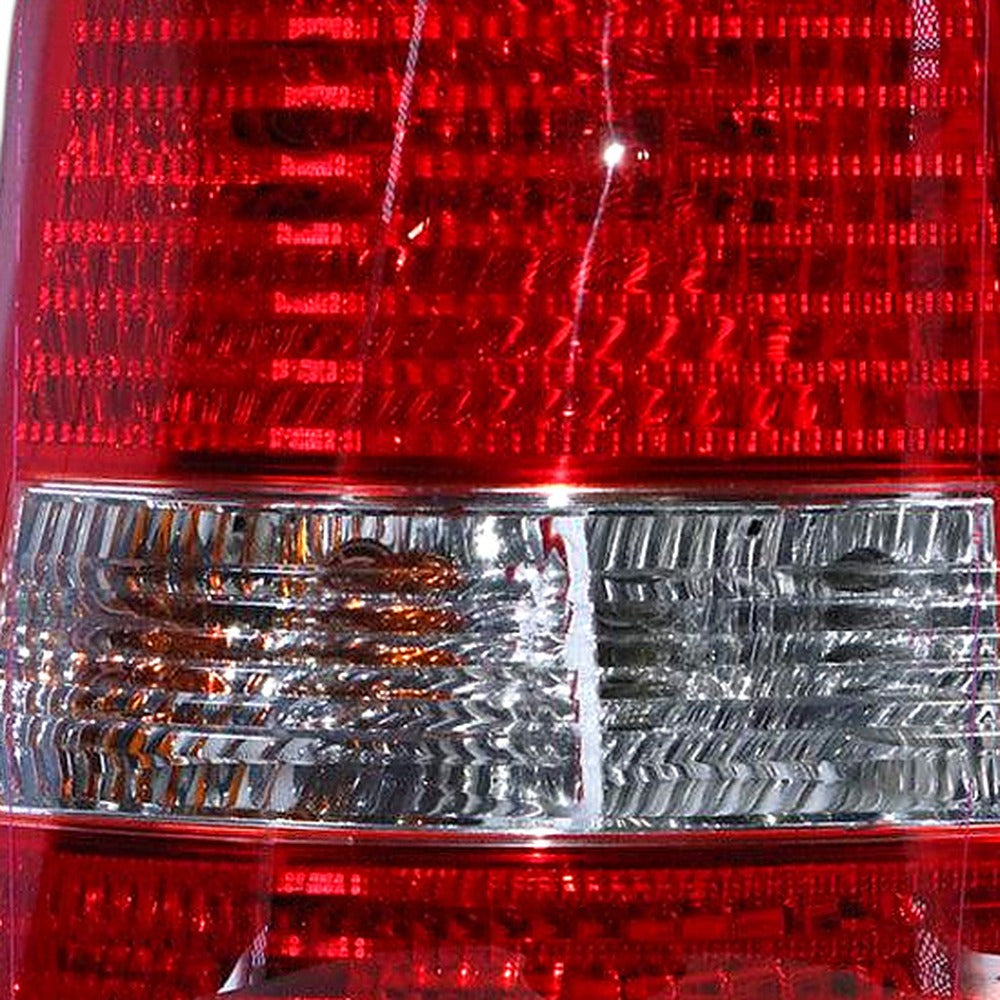 Tail Lamp Passenger Side Suitable for Kia Carnival 2002-2006 Sedona 2002-2005 - XQ1