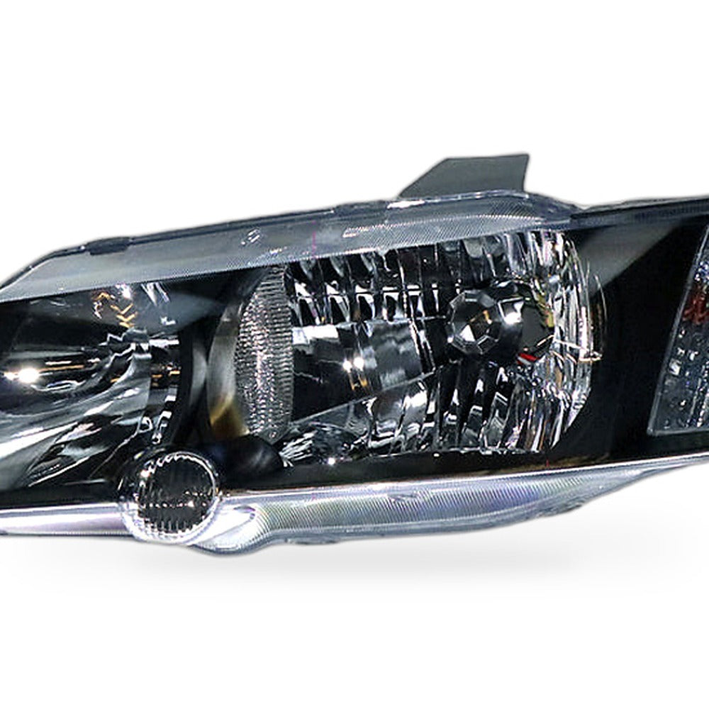 Halogen Right Headlamp Manual Adjust Suitable for Kia Sportage KM 2005-2010 - XQ1