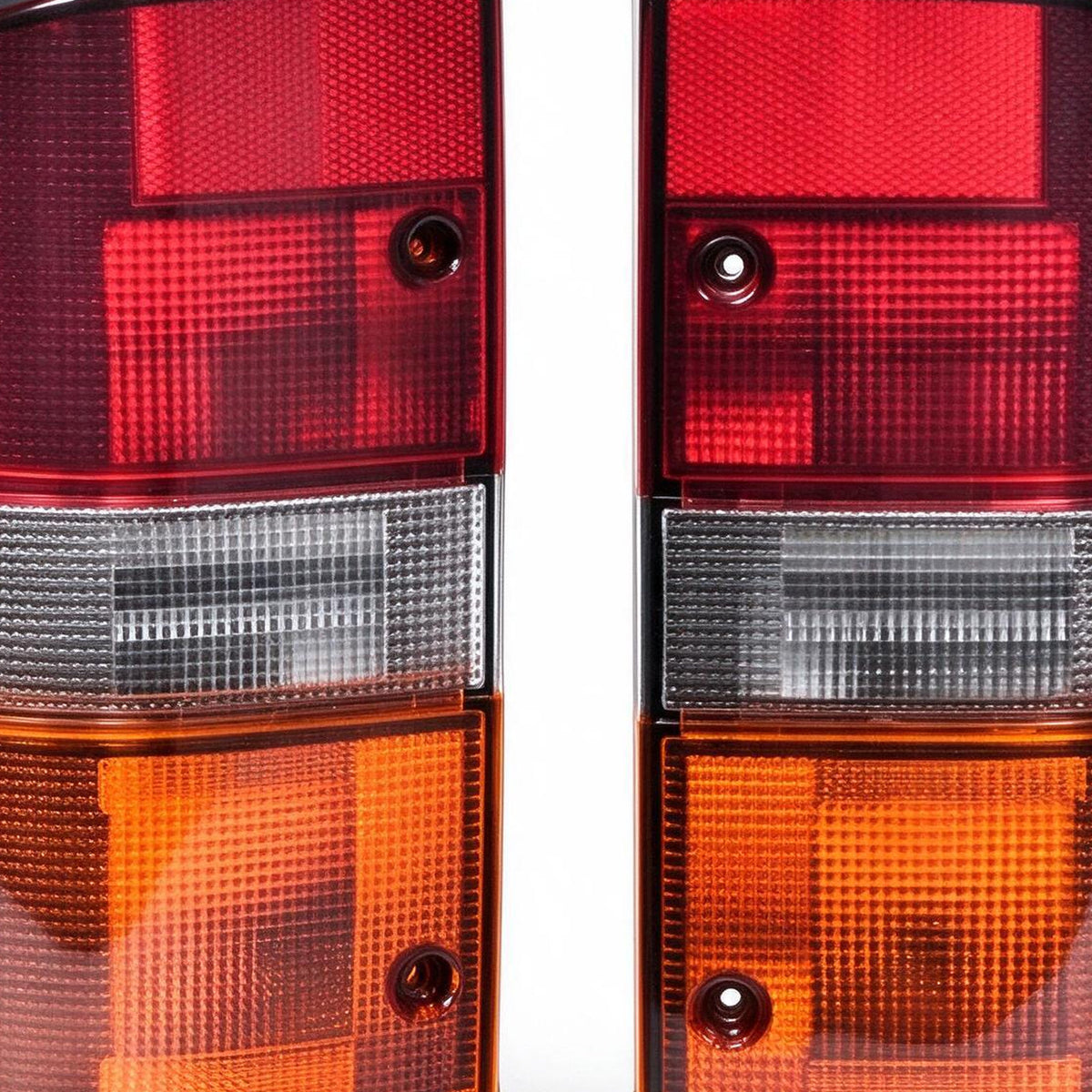 Tail Light Corner Light Set Tinted Lens Suitable for Nissan Patrol Wagon - XQ1