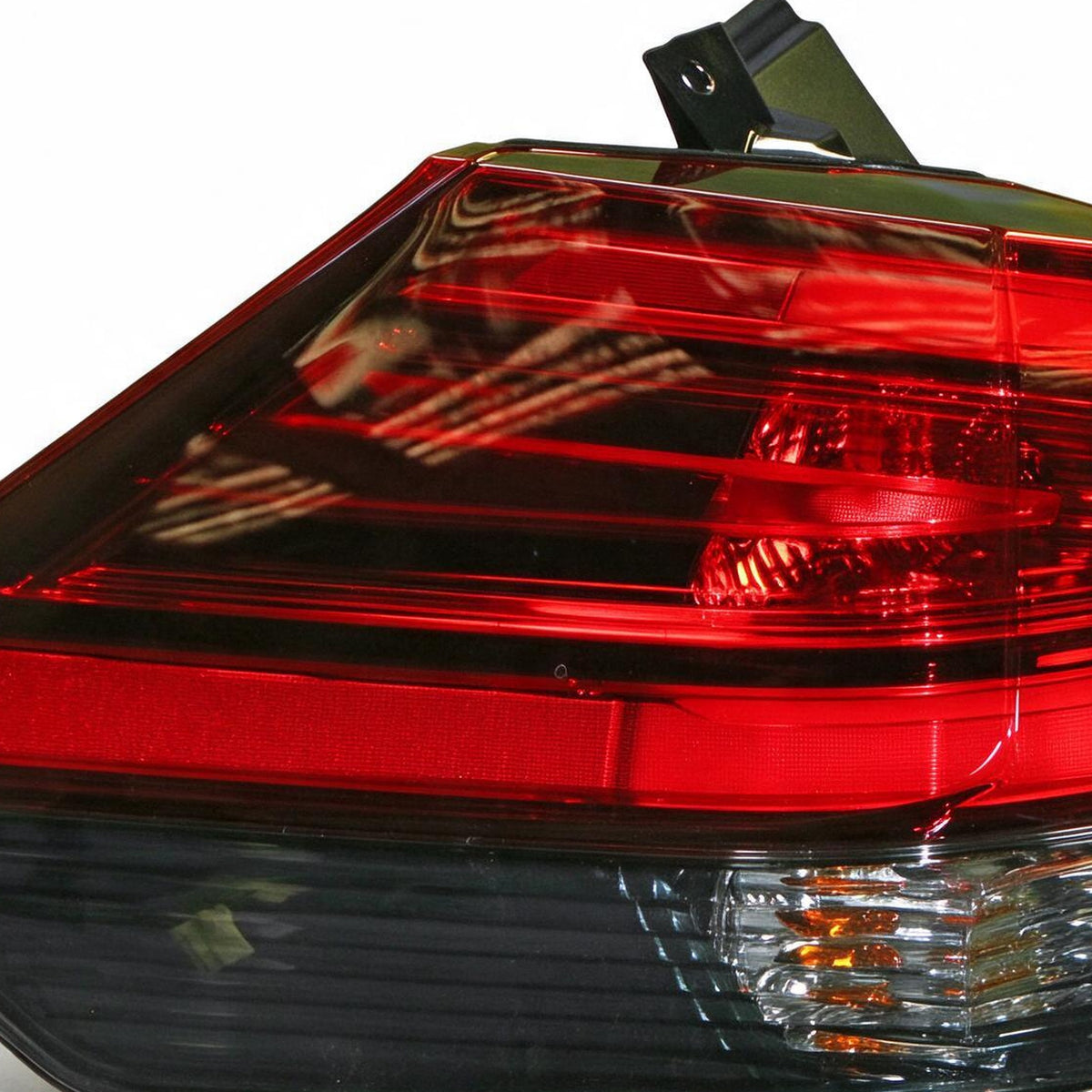 LED Tail Lamp Passenger Side Suitable for Nissan X-Trail T32 Rogue 265556FP0A - XQ1