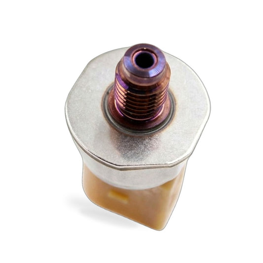 Fuel Pressure Sensor Suitable for Audi A4 2000-2010 1.8L 55PP24-02