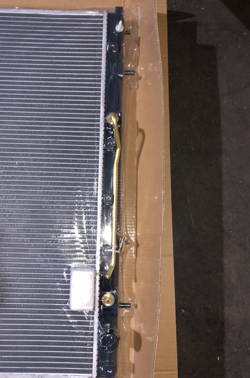 Radiator Suitable For Mitsubishi 380 DB 3.8L V6 2005¡§C2008 Automatic & Manual Transmission