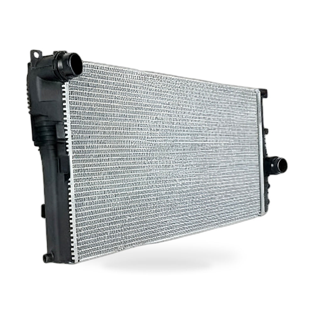 Radiator Suitable for BMW 4 Series F32 F33 F36 F82 418i 420i 428i 435i 420d 425d